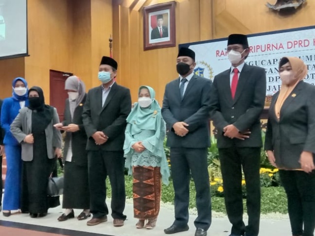 Zuhrotul Mar'ah Gantikan Hamka Melalui Paripurna PAW DPRD Surabaya