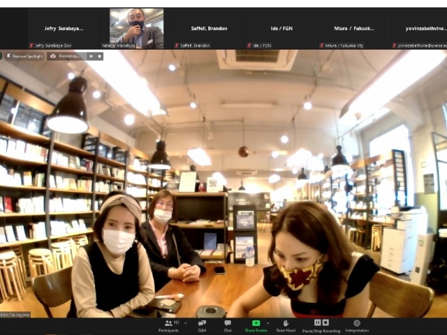 Foto tangkapan layar kegiatan meeting secara virtual startup surabaya dengan startup fukuoko japeng