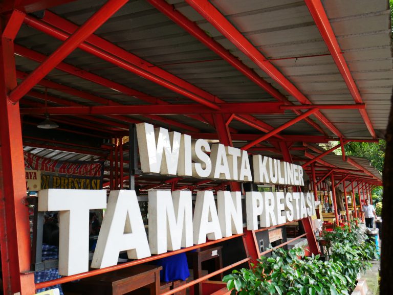 Rekomendasi Spot Buka Puasa Akhir Pekan di Surabaya, dari Kampung Arab hingga Rooftop View Kota