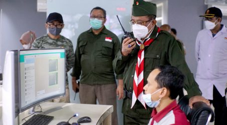 Tinjau Command Center 112, Wawali Armuji Pastikan Warga Dapat Pelayanan Responsif
