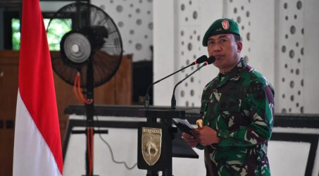 Pangdam IV/Diponegoro Pimpin Acara Sertijab dan Wisuda Purnawira