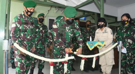 Pangdam IV/Diponegoro Meresmikan Renovasi Gedung RST Tk. III/BWT dan Bagikan Alat Bantu Dengar