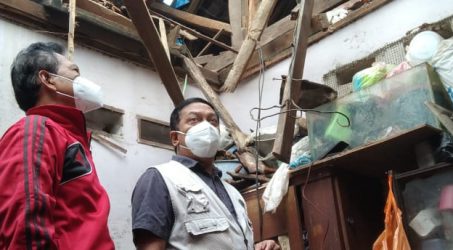 Atap Rumah Warga MBR di Tegalsari Jebol, Anas Karno Minta Pemkot Segera Lakukan Renovasi