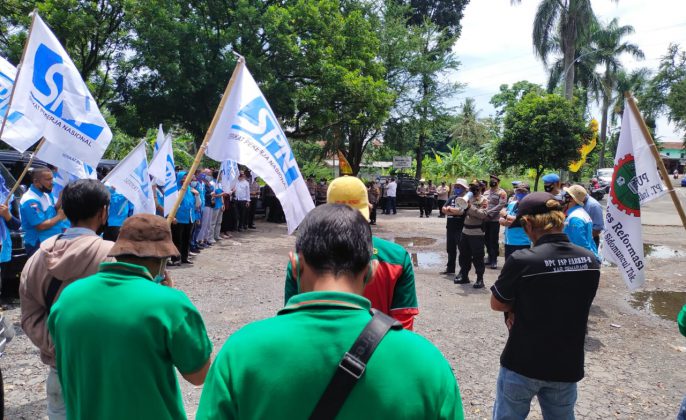 Polres Semarang Kawal Massa Aksi Demo ke Kota Semarang
