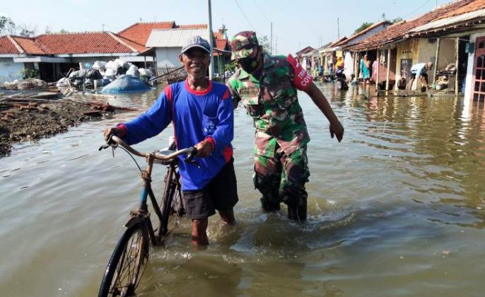 Pesisir Pantai Randusanga Indah Brebes Kembali Digenangi Rob