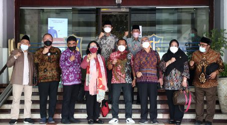 DPR RI Apresiasi Tahapan Pembelajaran Tatap Muka di Surabaya