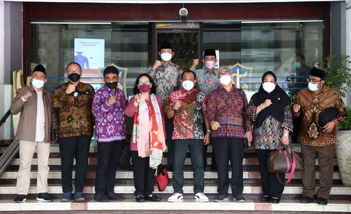 DPR RI Apresiasi Tahapan Pembelajaran Tatap Muka di Surabaya