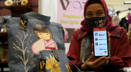 Percepat Pemulihan Ekonomi, Pameran Surabaya Fashion Week 2021 Digelar Secara Hybrid