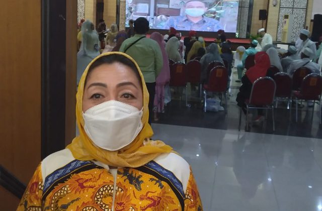 Dukung Pemutakhiran Data Kependudukan. Komisi A Bersama Pemkot Gelar Sidang Isbat Nikah 105 Pasangan Siri