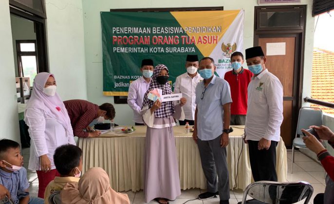 Baznas Surabaya Kuatkan Kelembagaan Hingga Salurkan Zakat untuk Anak Asuh