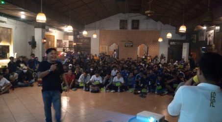 Lewat Nobar, Panser Biru Gelorakan Hastag #Panser Biru Tolak Mafia Bola