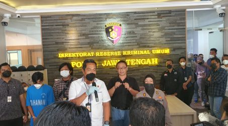 Terancam 9 Tahun, Pelaku Perampokan Pet Shop di Karanganyar Sempat Todong Korban dengan Pistol
