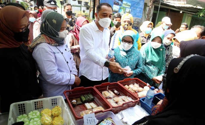 Sejahterakan UMKM, Wali Kota Eri Tata Kampung Kue