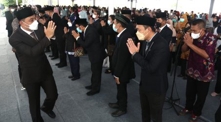 Di Penghujung Tahun 2021, Wali Kota Eri Gelar Pelantikan Massal