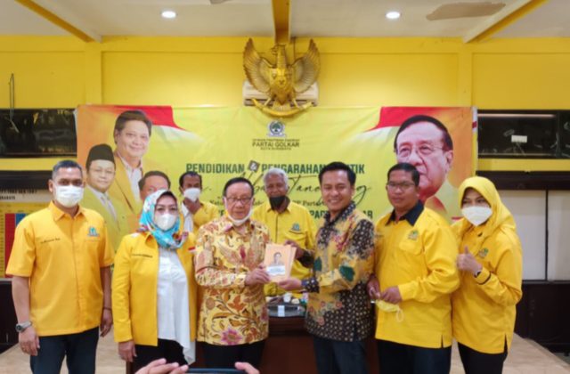 Akbar Tanjung Beri Lecutan Semangat Kader Golkar Surabaya hadapi Pemilu 2024