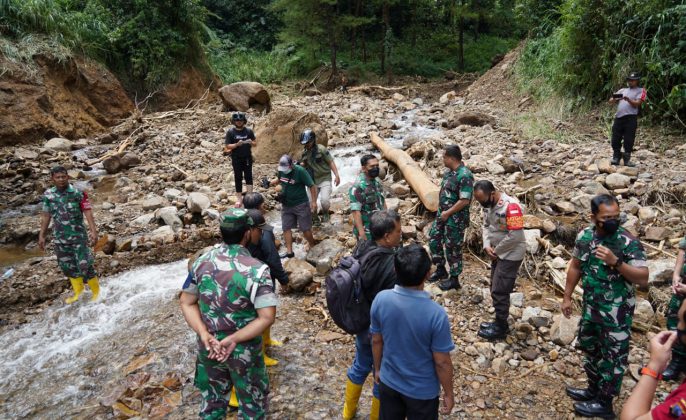 Tinjau Lokasi Bencana Tanah Longsor di Petungkriyono Pekalongan, Ini Pesan Danrem 071/Wijayakusuma