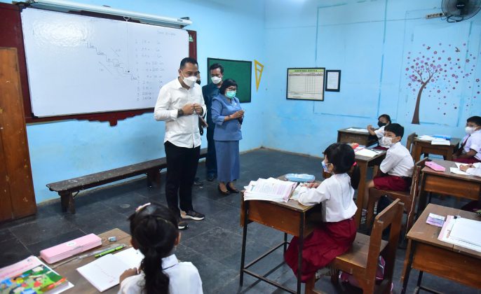 PTM 100 Persen, Pemkot Surabaya Swab Rutin Pelajar