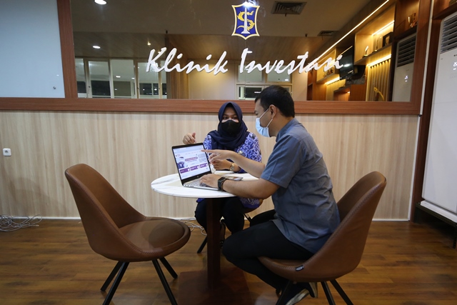 klinik Investasi menjadi salah satu cara Pemkot Surabaya untuk mempermudah investasi masuk ke Kota Pahlawan