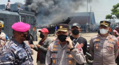 Belasan Kapal Nelayan Terbakar, Begini Penjelasan Kapolres Tegal Perihal Upaya Pemadaman