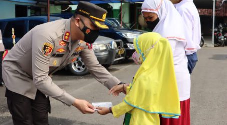 Bantuan Pendidikan untuk Anak-anak Polri yang Orang Tuanya Meninggal Terpapar Covid