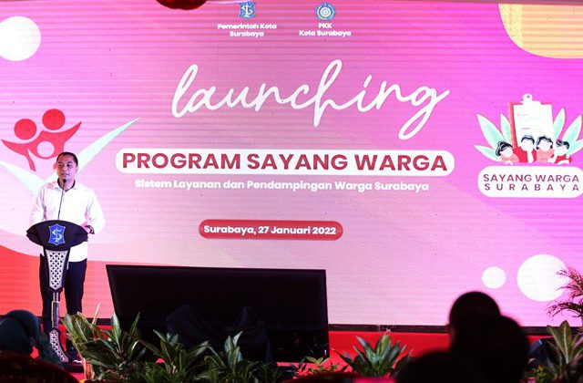 Wali Kota Surabaya Eri Cahyadi saat melaunching aplikasi Sayang Warga di Taman Jangkar Jambangan Surabaya