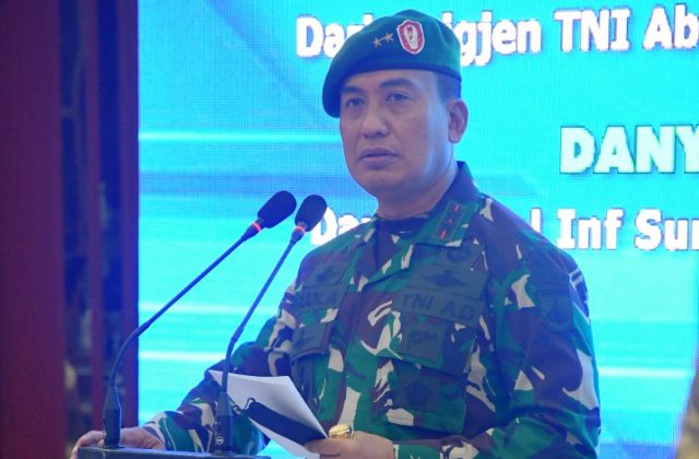 Ini Pesan Pangdam IV/Diponegoro Saat Sertijab Irdam Dan Danyonif R 400/BR