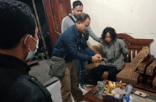 Simpan Dua Linting Ganja, Pemuda Desa Bebel Diringkus Sat Reskoba Pekalongan