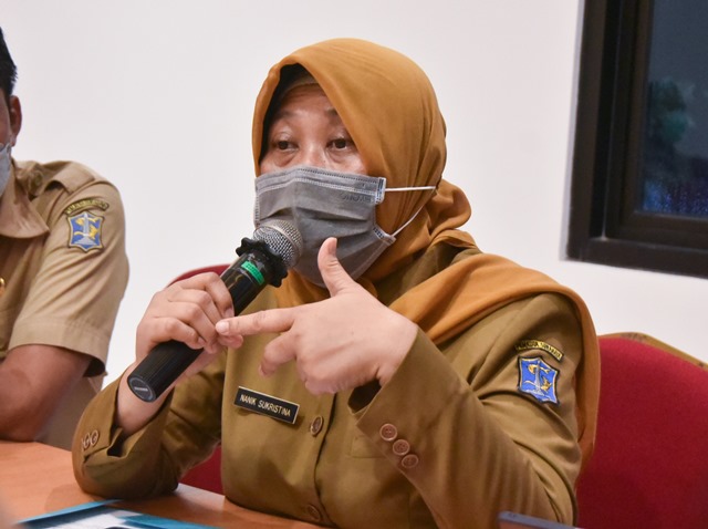 Kepala Dinas Kesehatan Kota Surabaya Nanik Sukristina