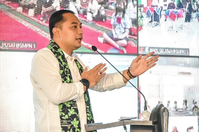 Wali Kota Surabaya Eri Cahyadi saat peresmian graha bunda PAUD