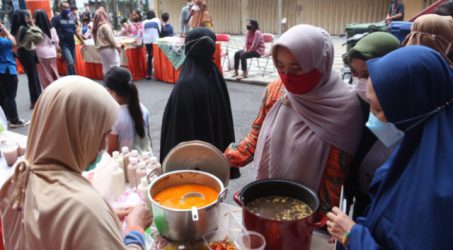 Warga Antusias dengan Adanya Street Food Di CFD