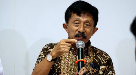 Ketua Dewan Pendidikan Kota Surabaya, Yuli Purnomo