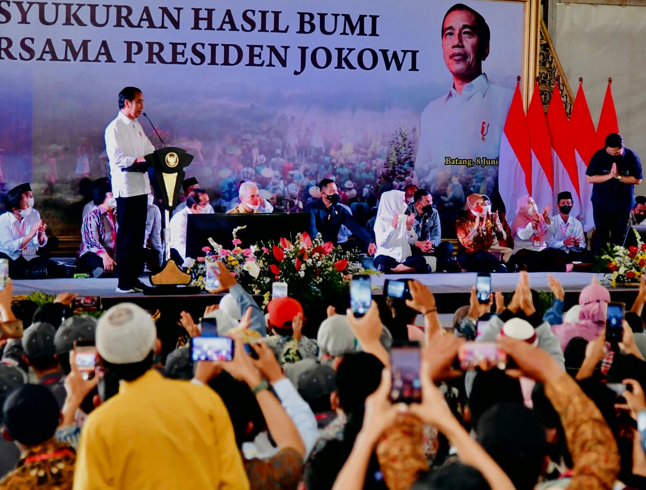Presiden Jokowi saat mengahdi acara sedah buminyang digelar oleh gema perhutanan