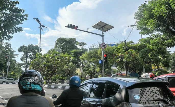 Pemkot Putar Lagu Kebesaran Persebaya Di Traffic Light Selama Dua Hari
