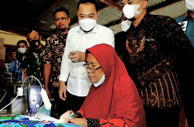 Resmikan Kampung Jahit Nusantara, Wali Kota Eri Ingin Ekonomi Warga Bangkit Mandiri dengan APBD