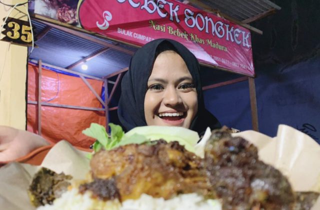 Miliki cita rasa yang khas, Nasi Bebek Songkek jadi Primadona di Pojok Kampung