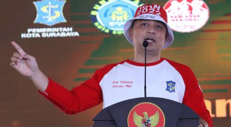 Wali Kota Surabaya Eri Cahyadi saat perayaan hari anak nasional (HAN) di Surabaya, Rabu (27/07/2022)