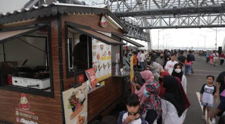 Dinkopdag Pastikan Kehadiran Food Truck Tak Ganggu Omzet UMKM di CFD Jembatan Suroboyo
