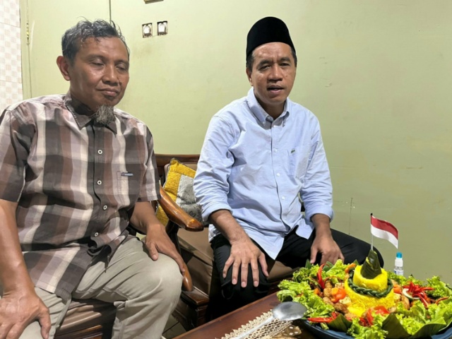 Imam syafi'i anggota komisi A DPRD Surabaya saat merayakan HUT Ke 77 RI bersama eks Napiter di Surabaya