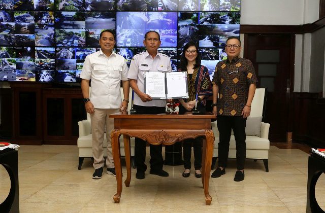Tingkatkan Kualitas Tenaga Pendidik di Surabaya