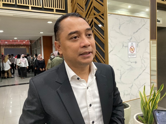 Wali kota Surabaya eri Cahyadi