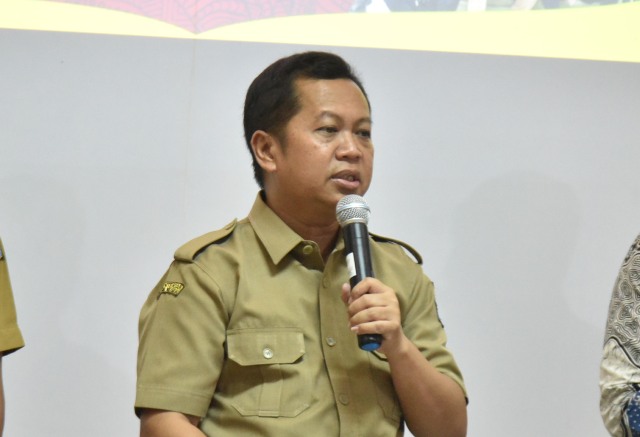 Kepala Dinas Koperasi Usaha Kecil dan Menengah dan Perdagangan (Dinkopdag) Kota Surabaya, Fauzie Mustaqiem Yos