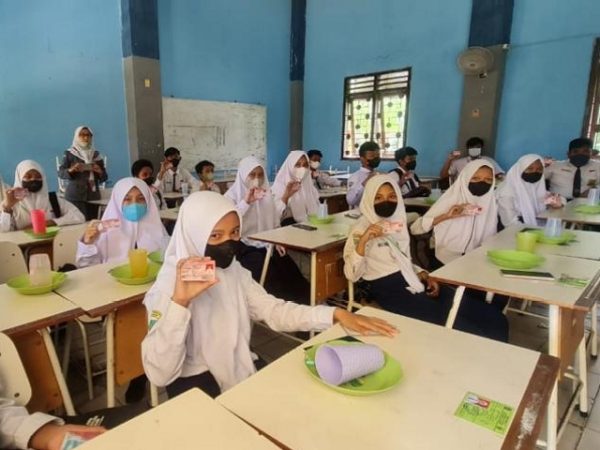 Jumlah anak di kota Surabaya yang miliki KIA masih 52,74 persen