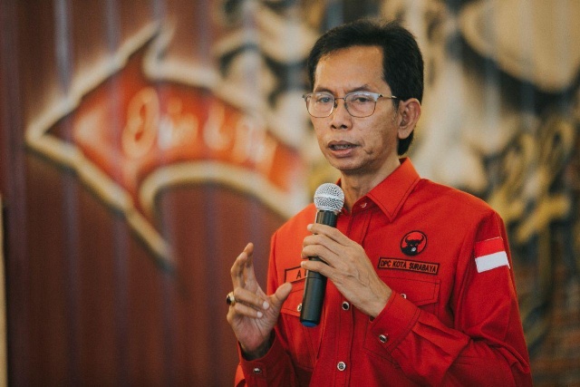 Ketua DPC PDIP Kota Surabaya Adi Sutarwijono,