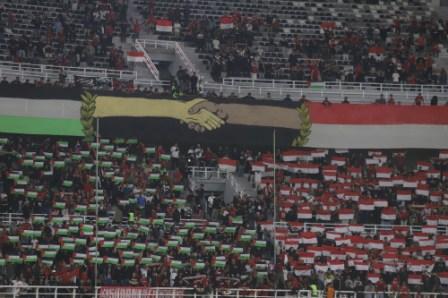 lagan Indonesia vs Palestina yang digelar di stadion GBT