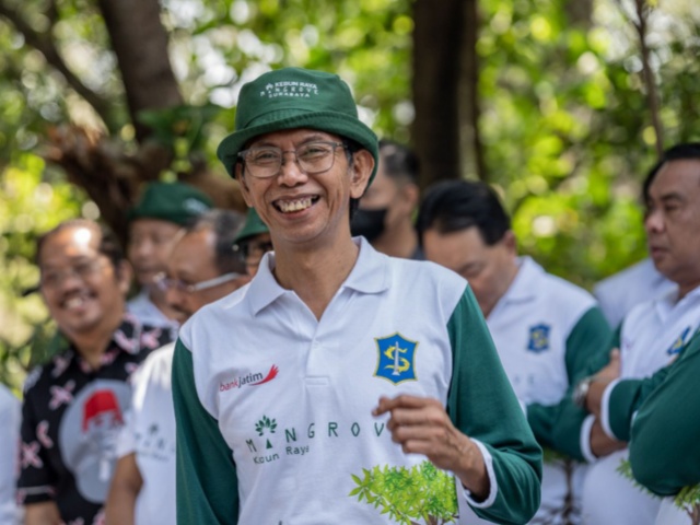 Ketua DPRD Kota Surabaya Adi Sutarwijono