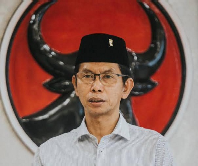 Adi Sutarwijono Ketua DPRD Kota Surabaya