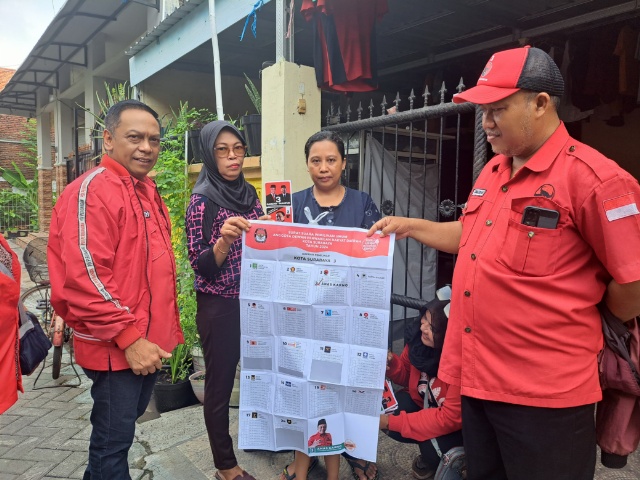 Blusukan bagi telur rebus, Anas Karno kenalkan program KTP Sakti Ganjar-Mahfud