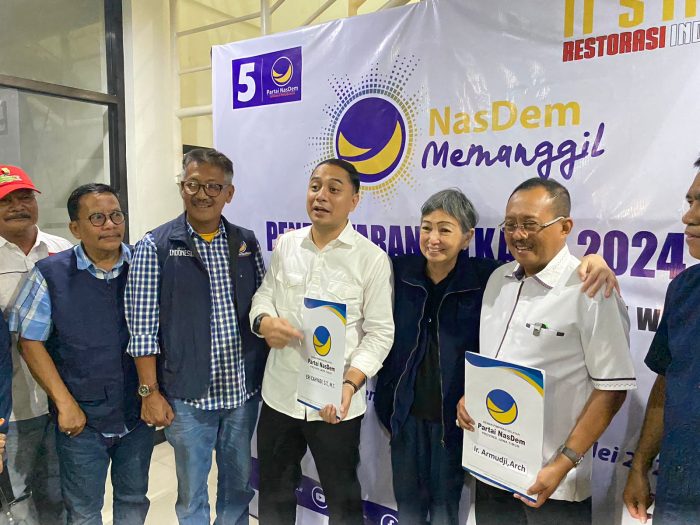 Terus Perkuat Kerja Sama Besar, Eri Cahyadi Daftar Pilwali Surabaya ke NasDem