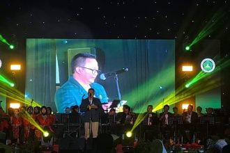 Rektor Umaha, dr. Hidayatullah Sp.N, saat memberikan sambutan di acara Gala Night Rayakan Satu Dekade Membangun Bangsa