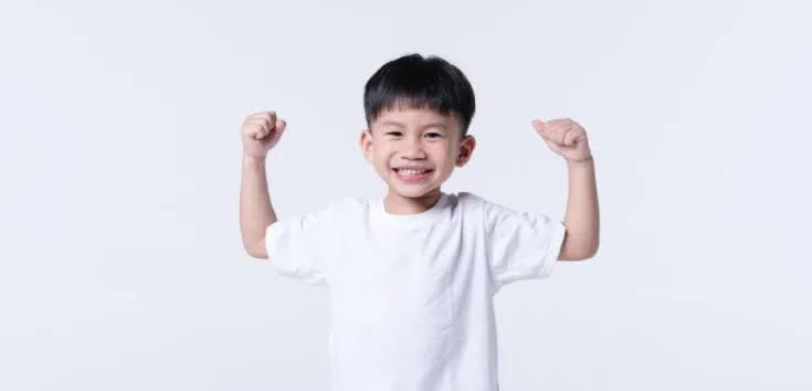 Tips Menjaga Kesehatan Anak di Musim Panas